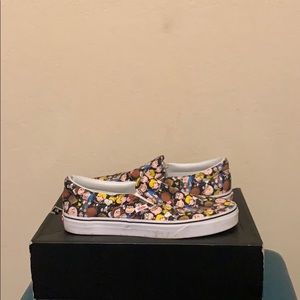 Charlie Brown Vans w/ hat